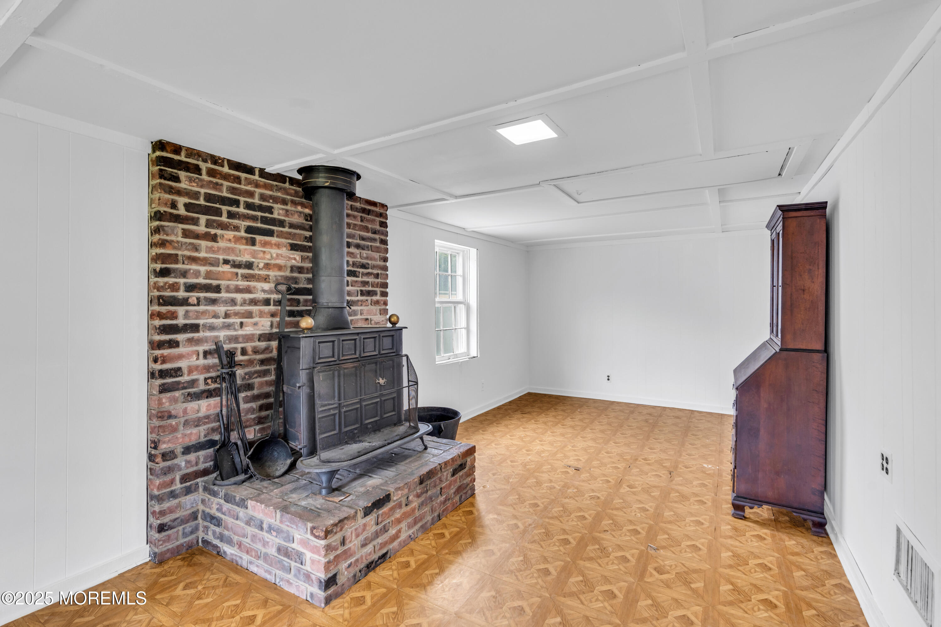 1337 East Court