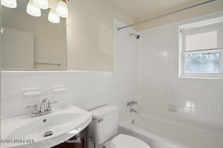 151 Spring Lake Gardens Court Unit: 116