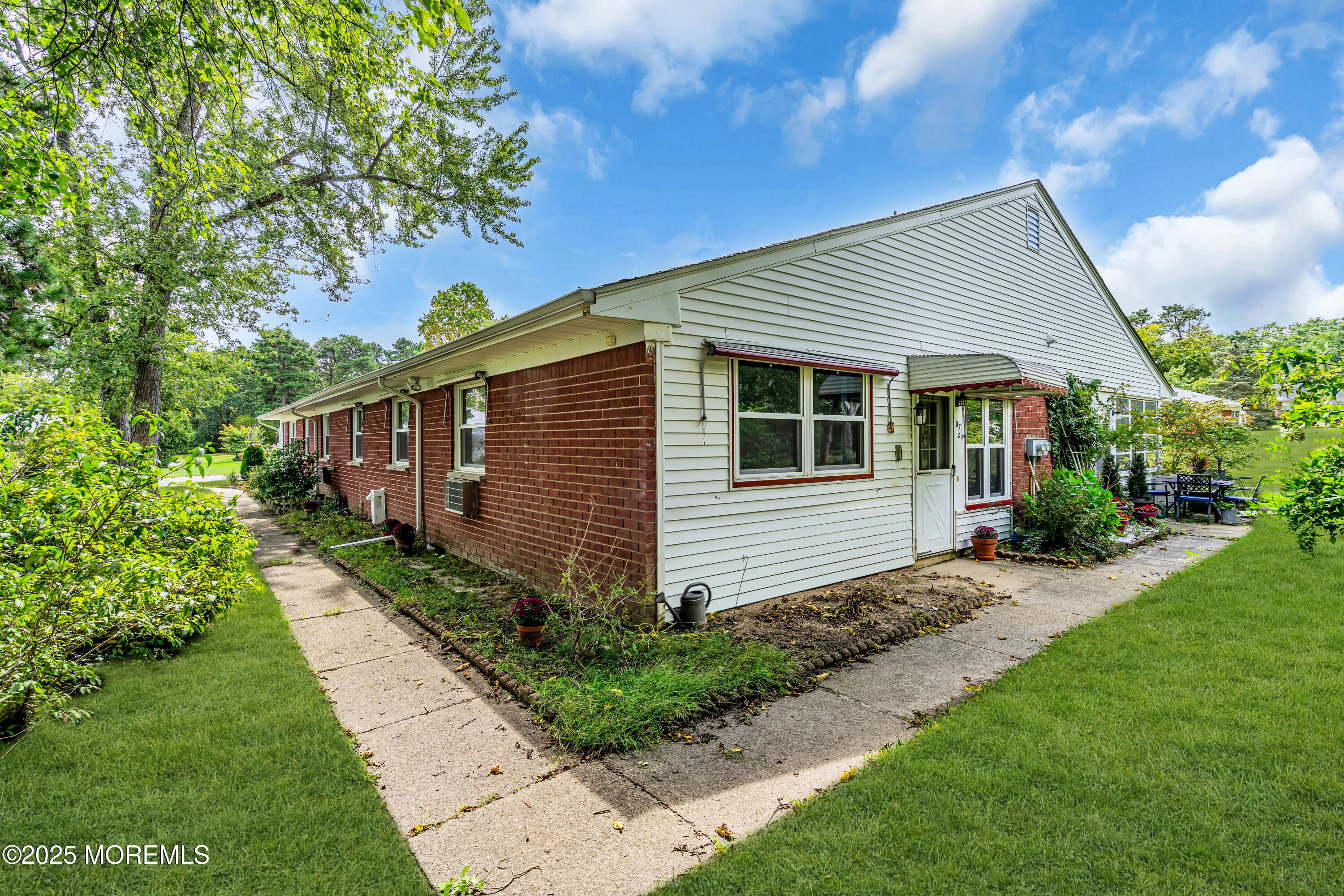 107 Hope Road, C