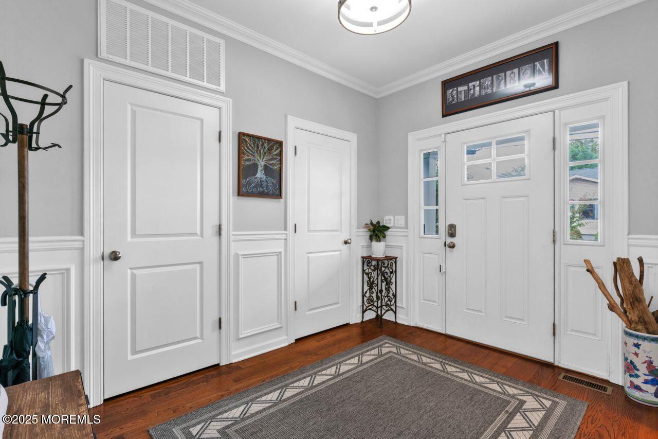 1602 W Pine Tree Way A