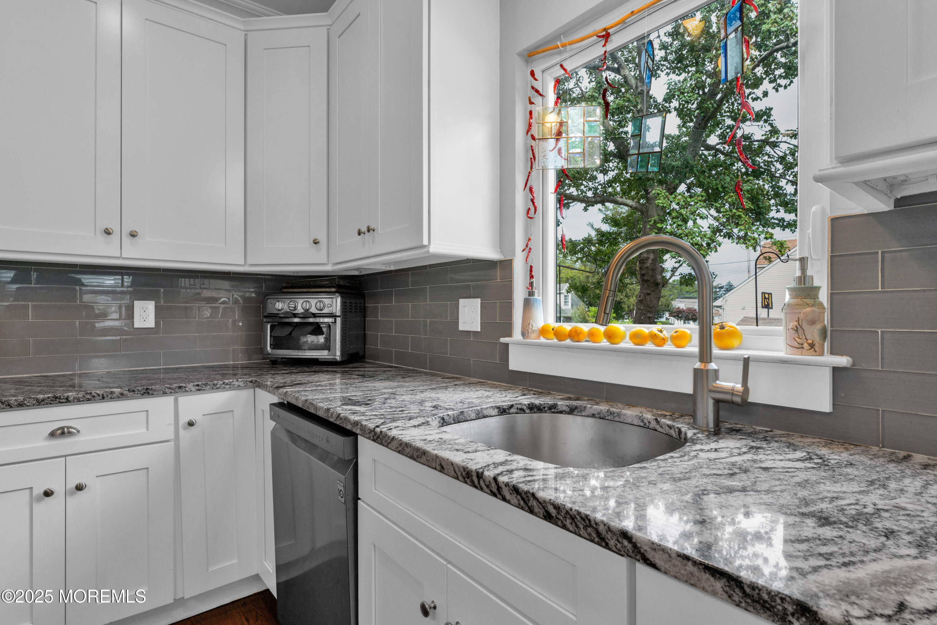 1602 W Pine Tree Way A