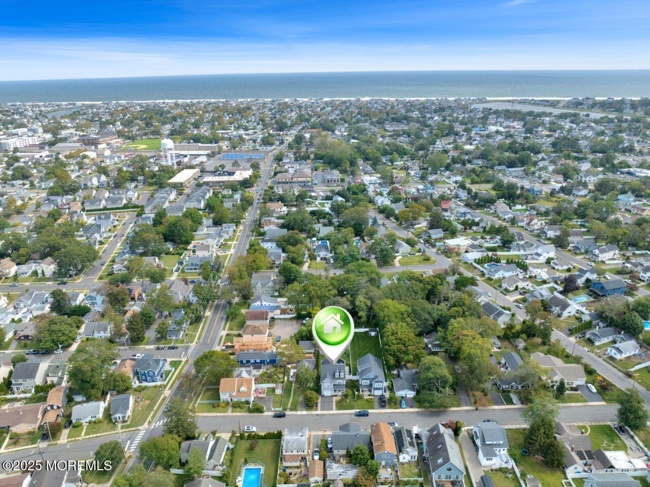 1602 W Pine Tree Way A