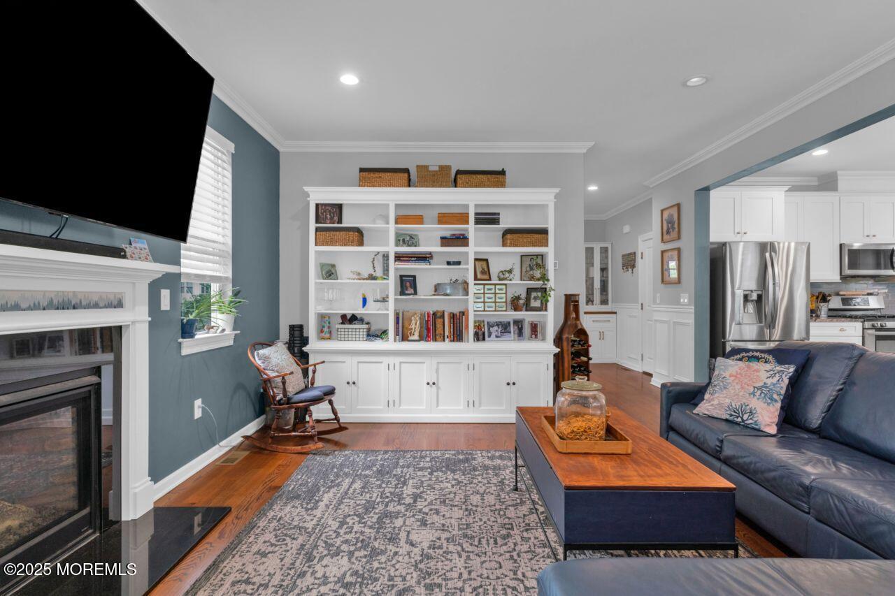 1602 W Pine Tree Way A