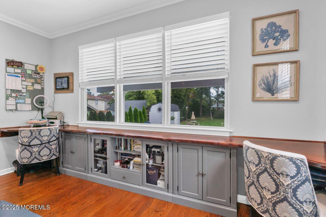 1602 W Pine Tree Way A