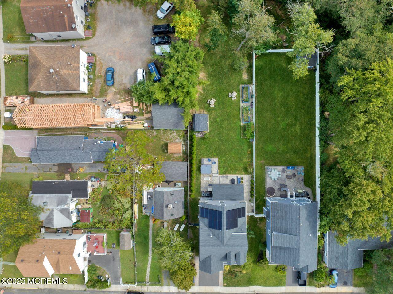 1602 W Pine Tree Way A