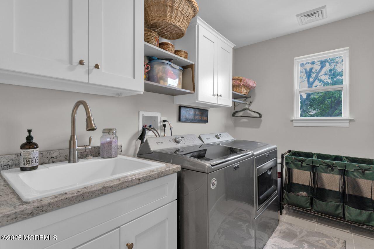 1602 W Pine Tree Way A