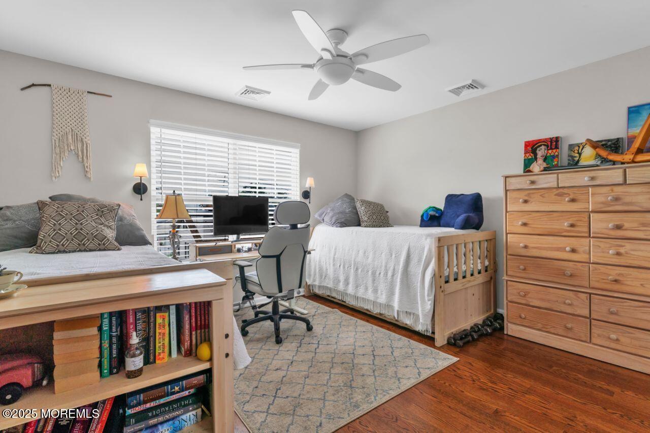 1602 W Pine Tree Way A