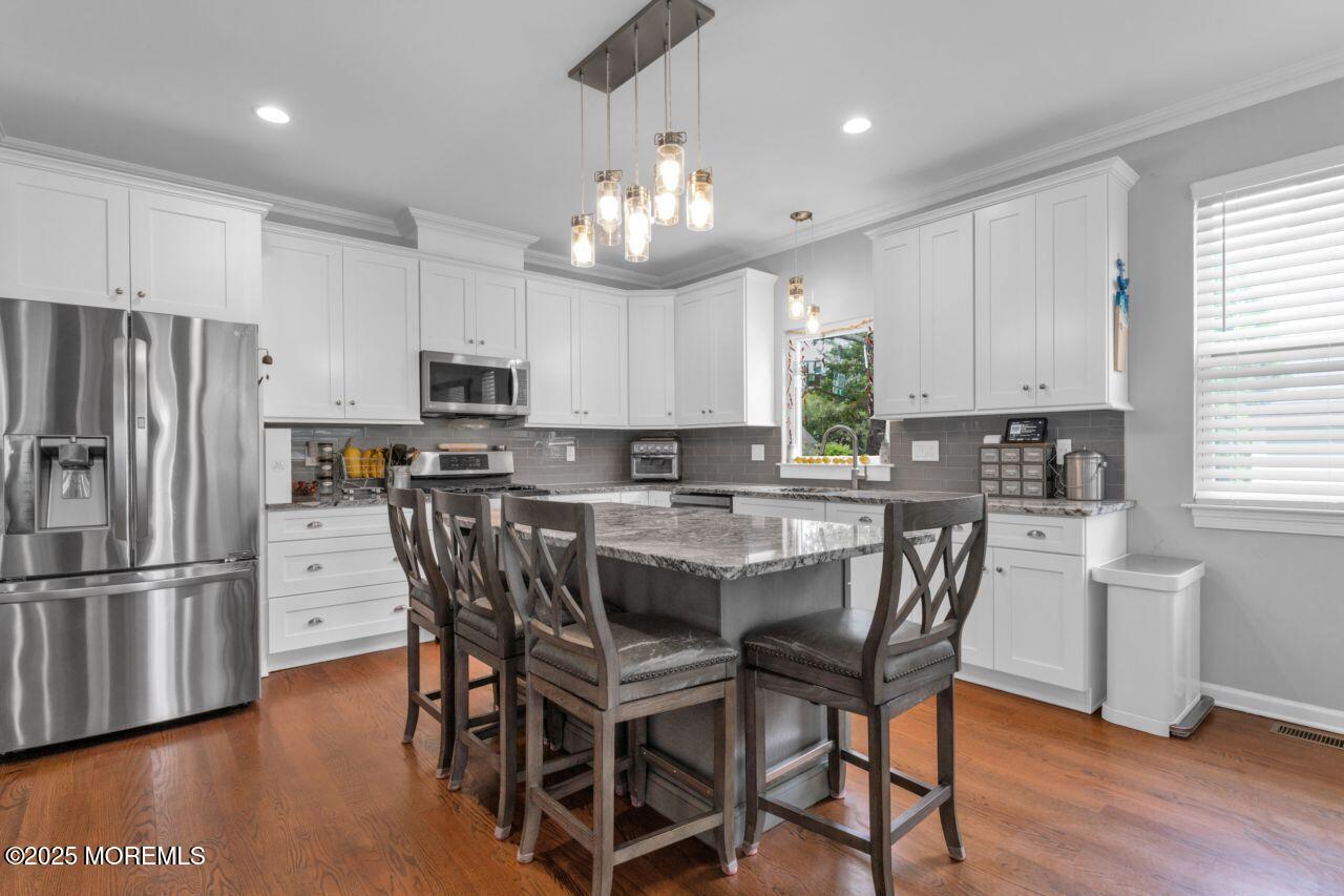 1602 W Pine Tree Way A