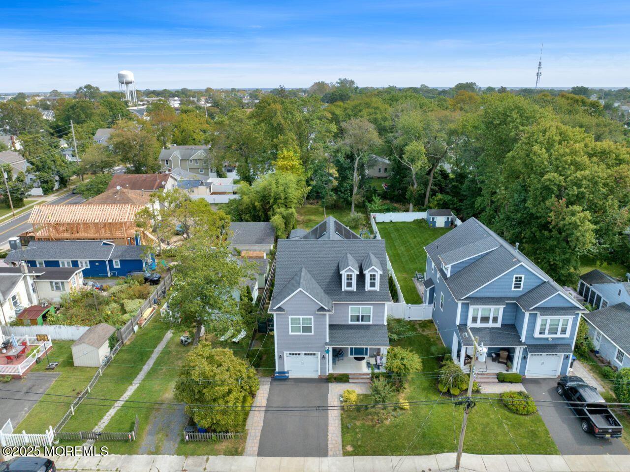 1602 W Pine Tree Way A