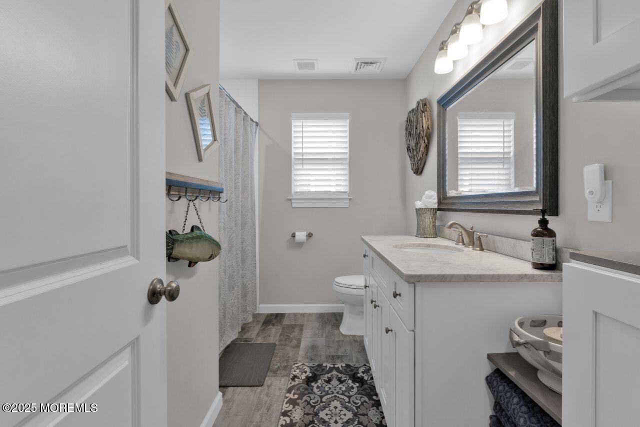 1602 W Pine Tree Way A