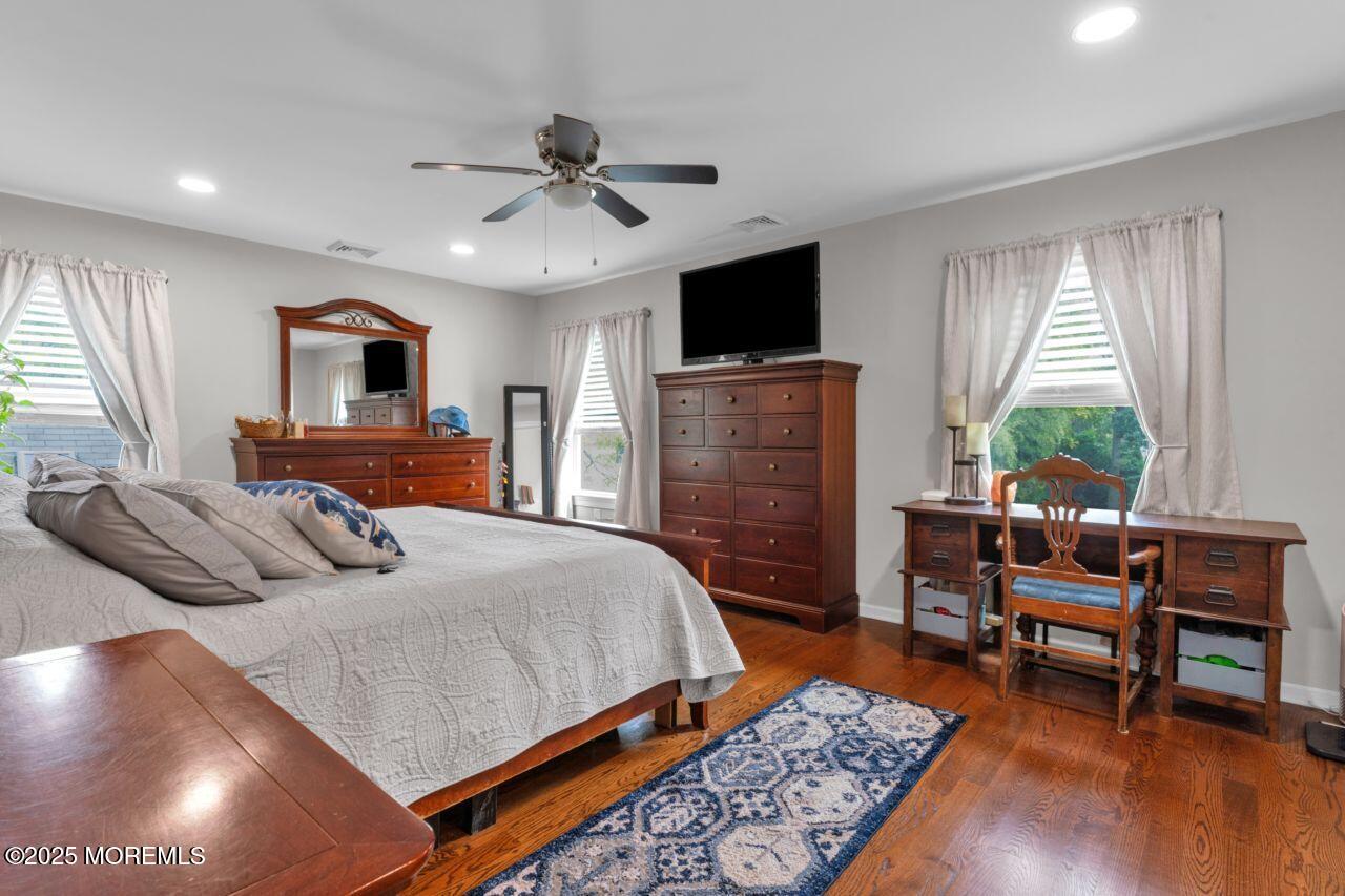 1602 W Pine Tree Way A