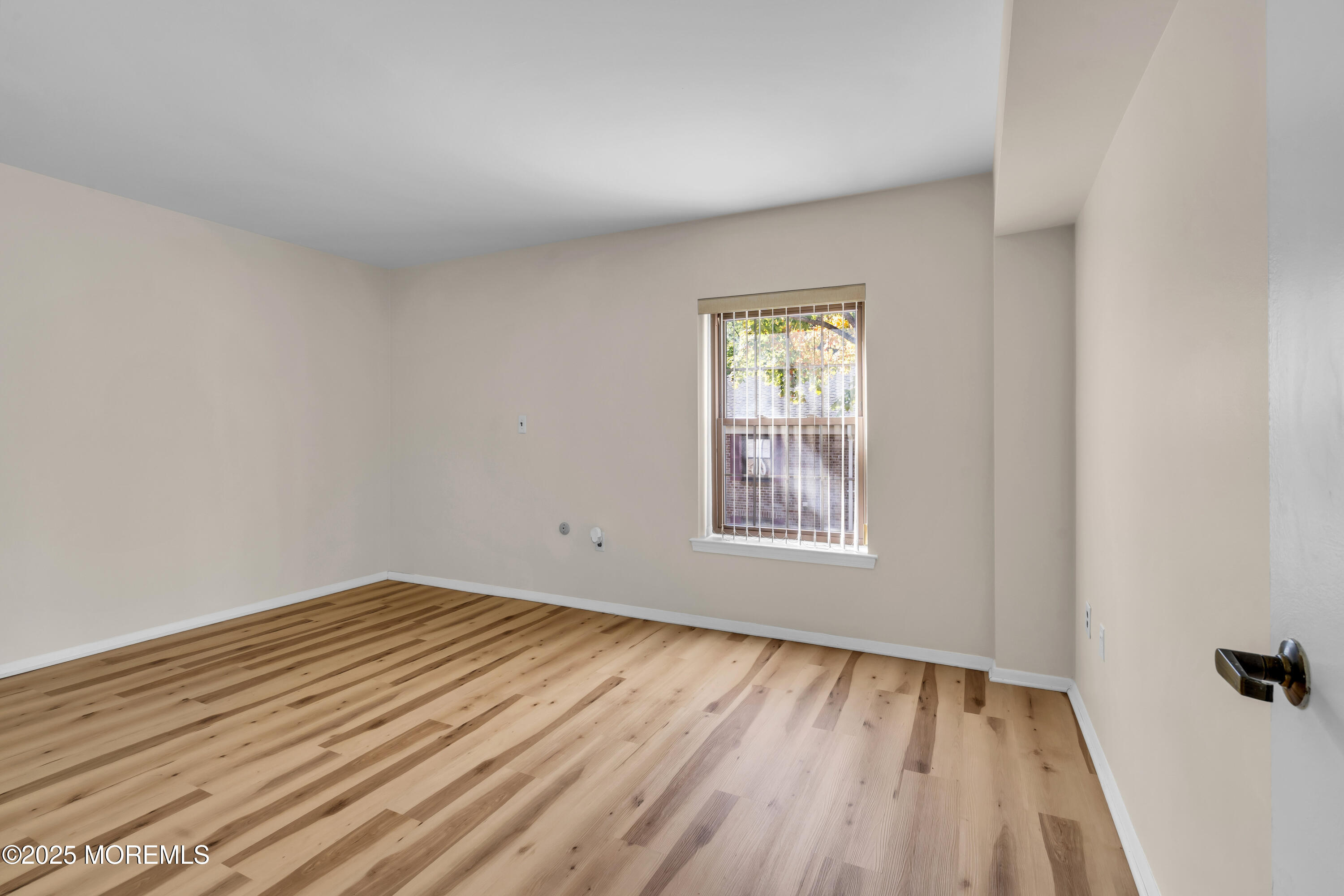 1838 State Route 35, 80, Wall Unit: 80