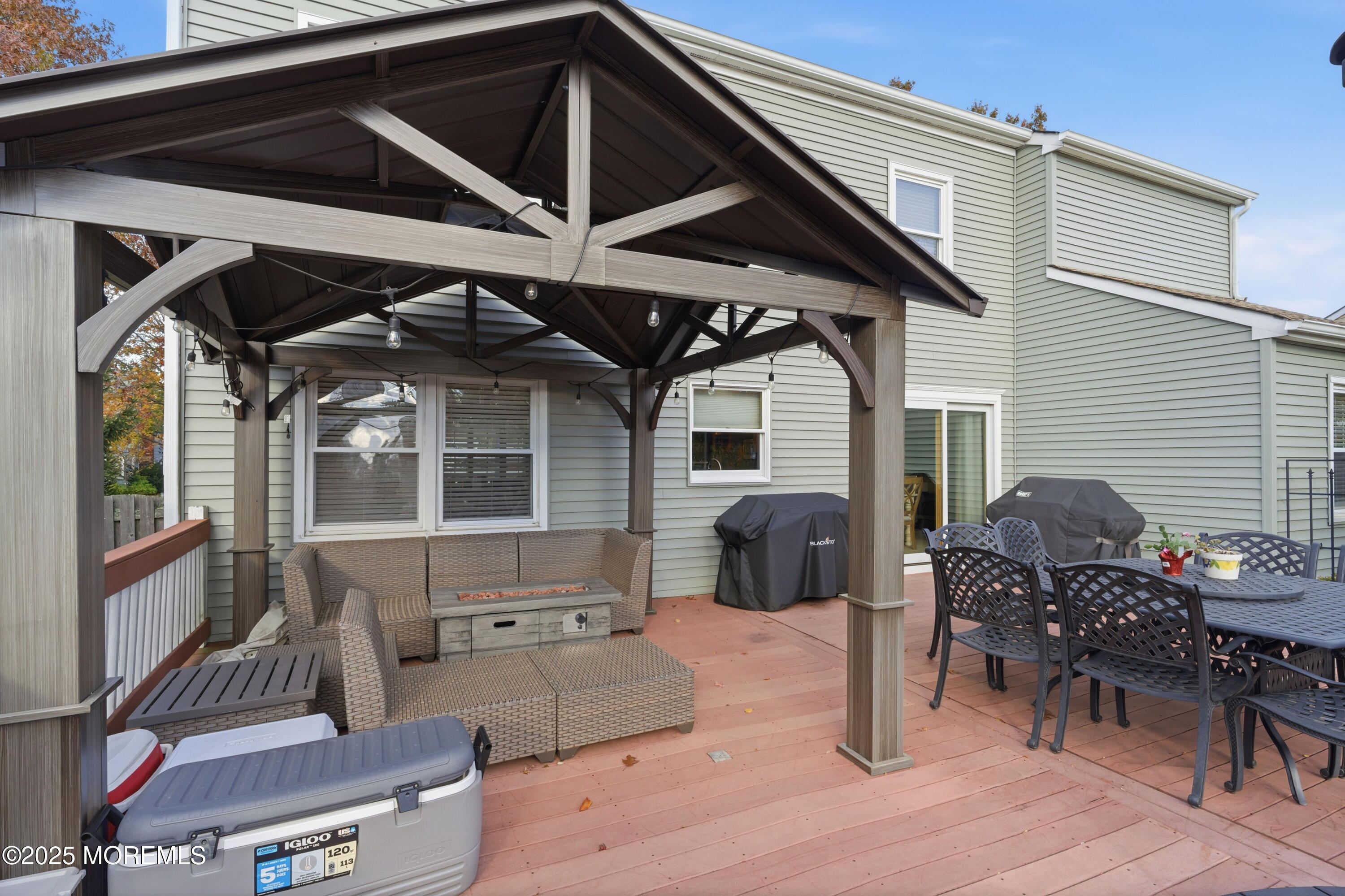 1407 Weeping Willow Court