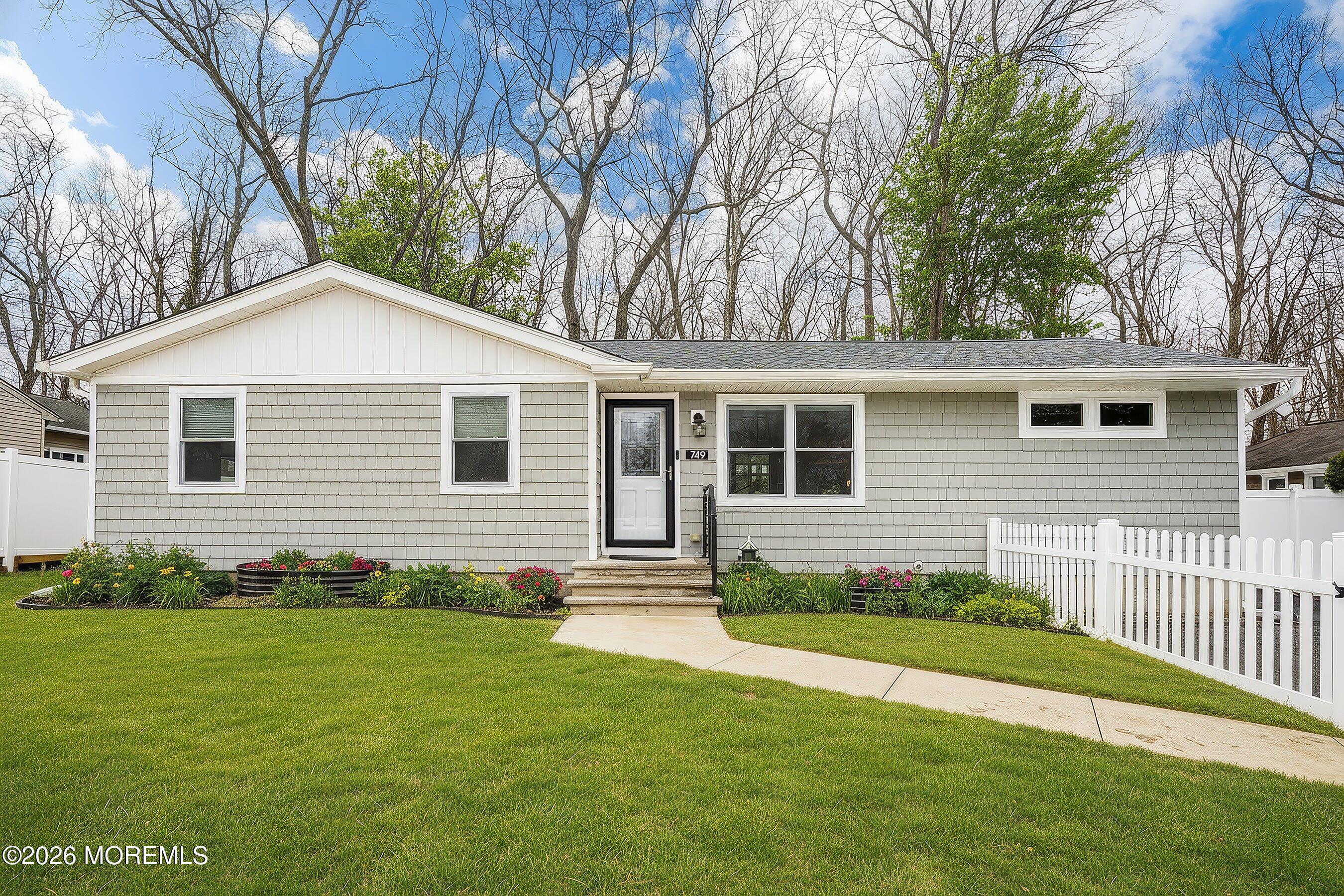 749 Hardean Road