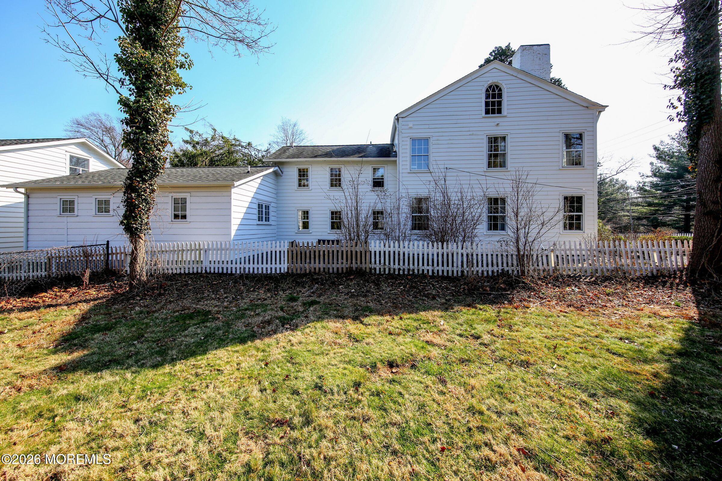 917 Broad Street
