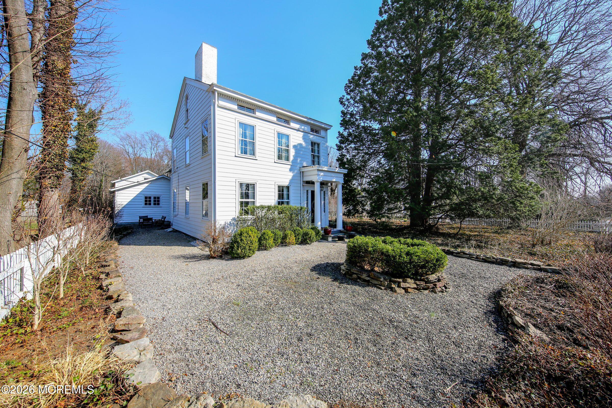 917 Broad Street