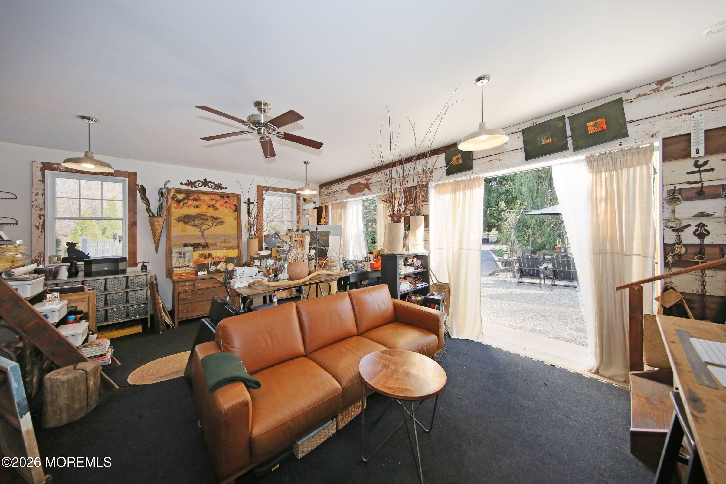 917 Broad Street