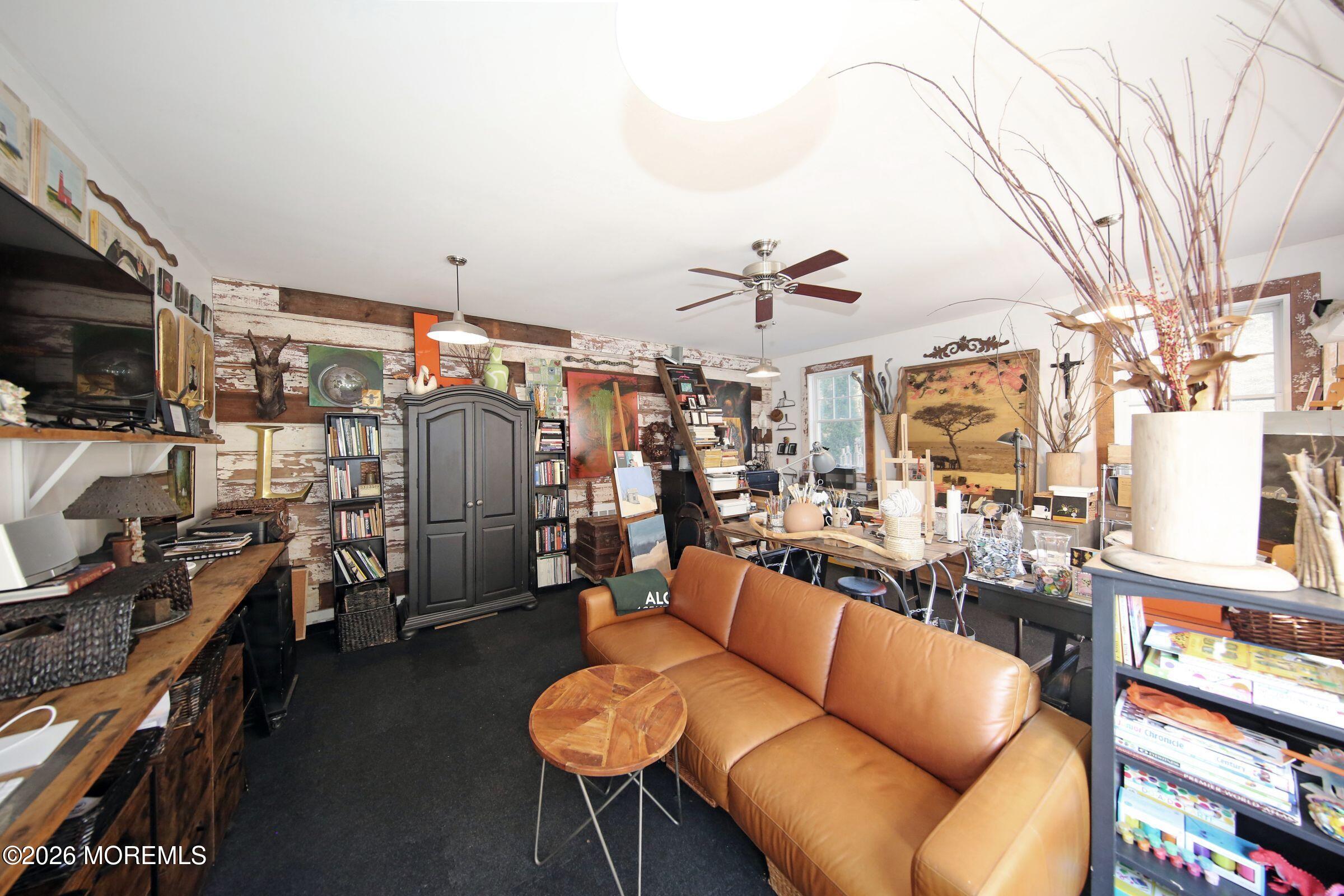917 Broad Street