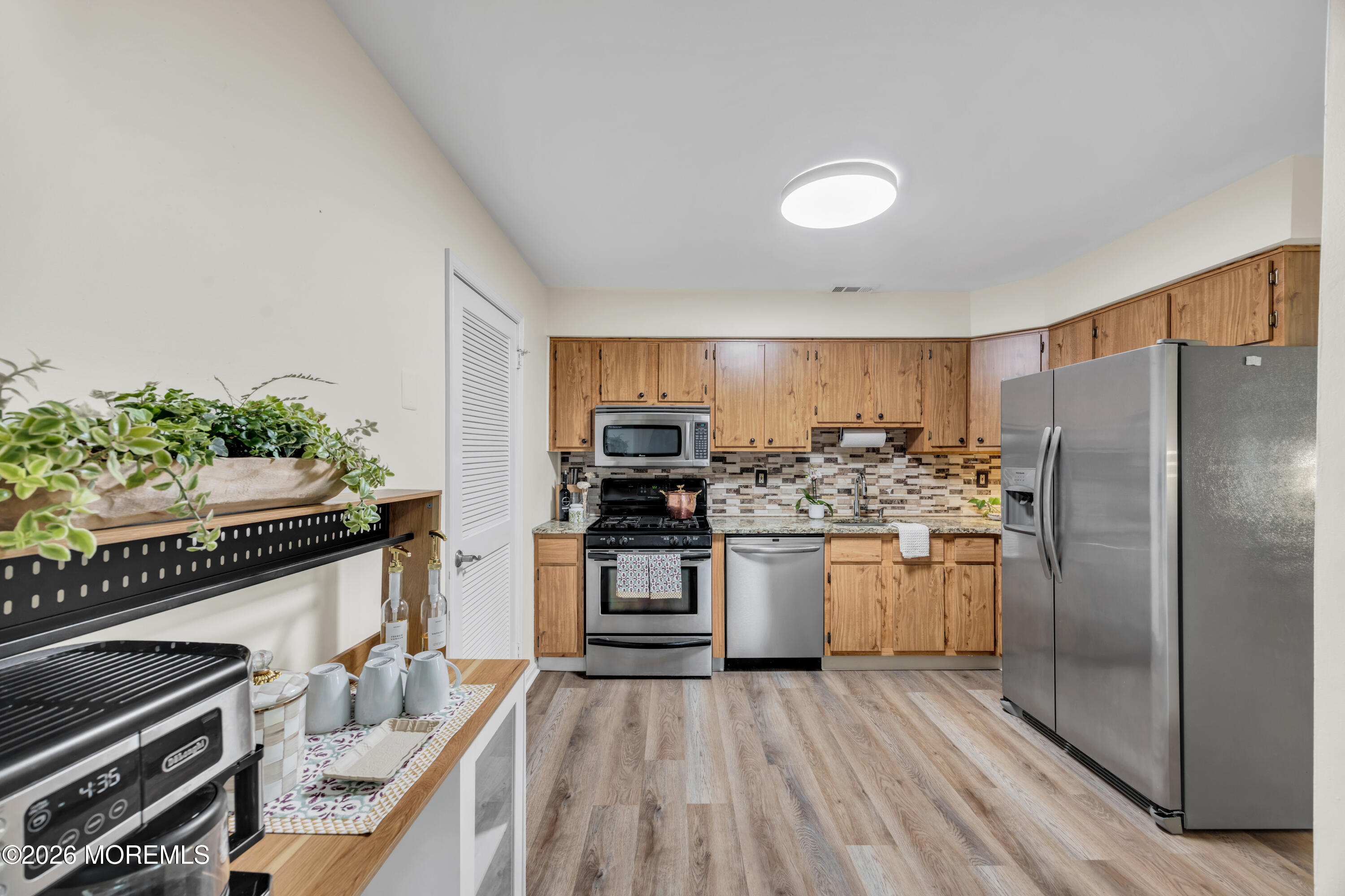 2202 Buckingham Circle