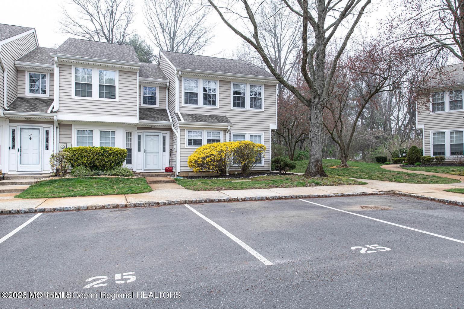 25 Duncan Way
