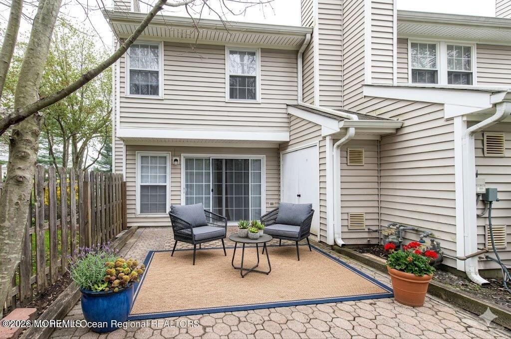 25 Duncan Way