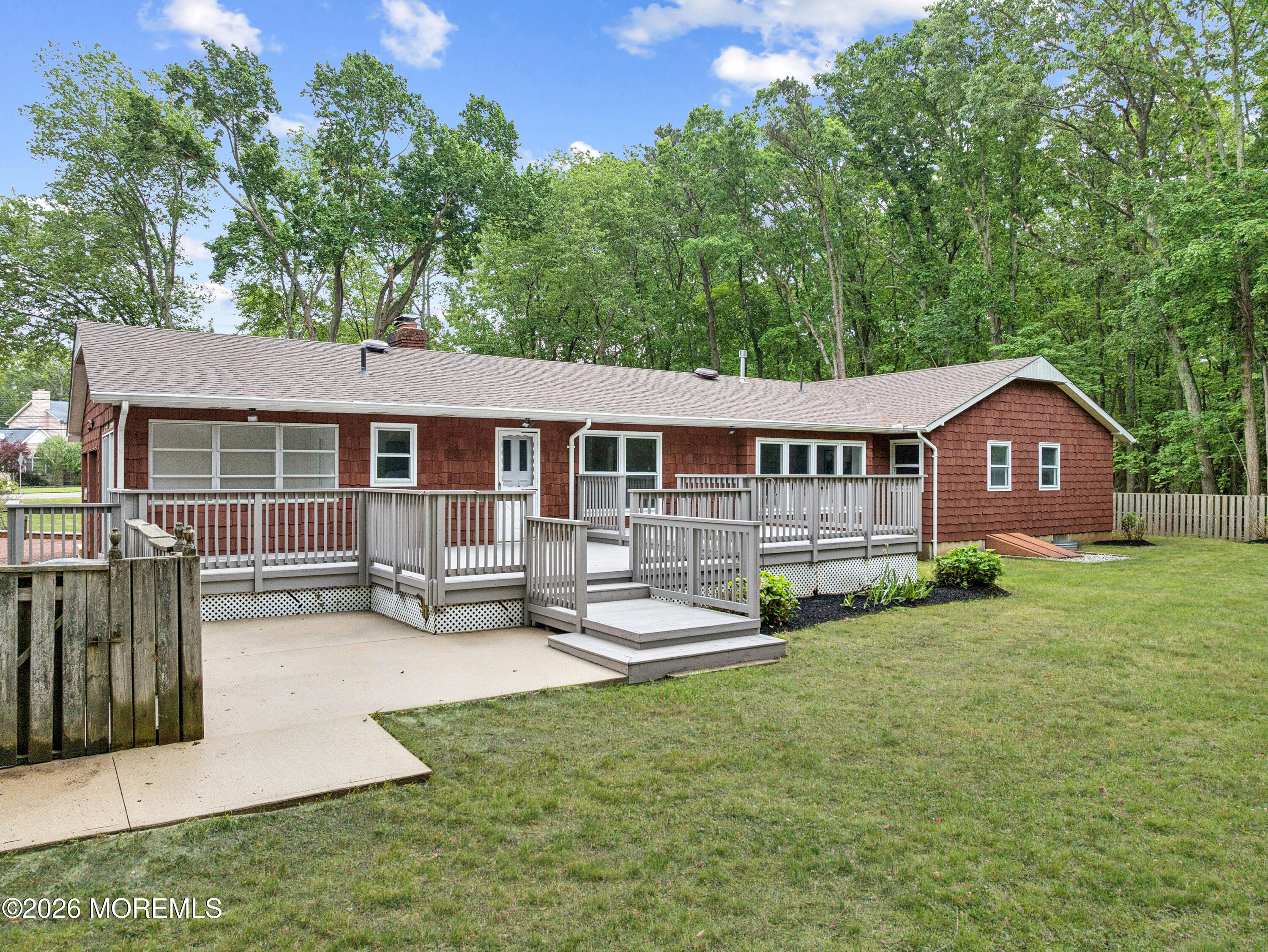 1046 Indian Hill Road