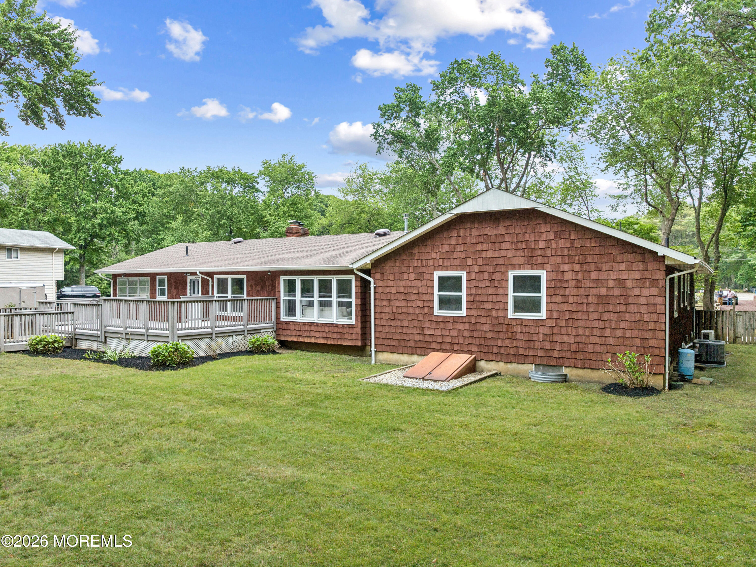 1046 Indian Hill Road