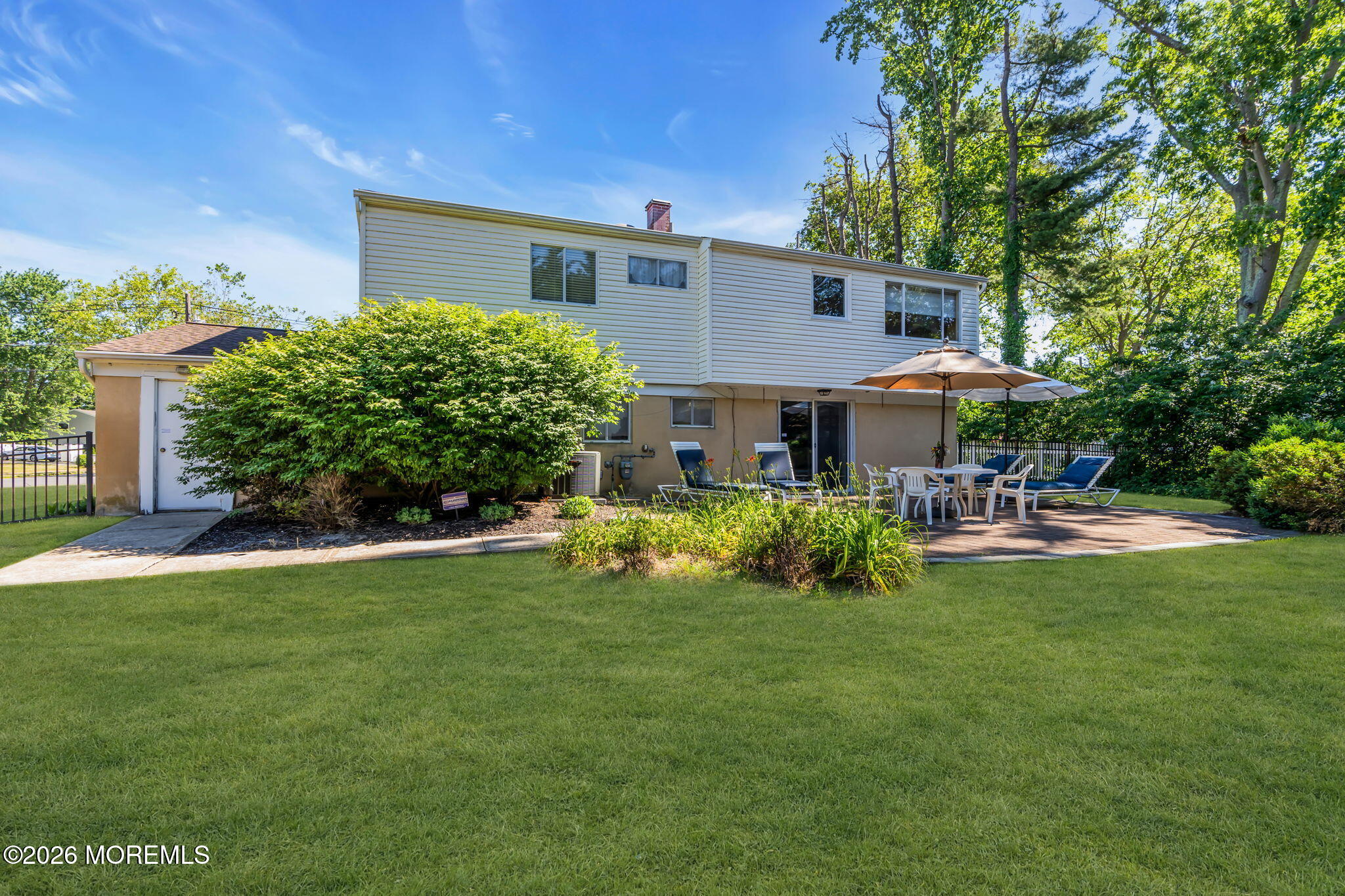 1069 Fairview Drive