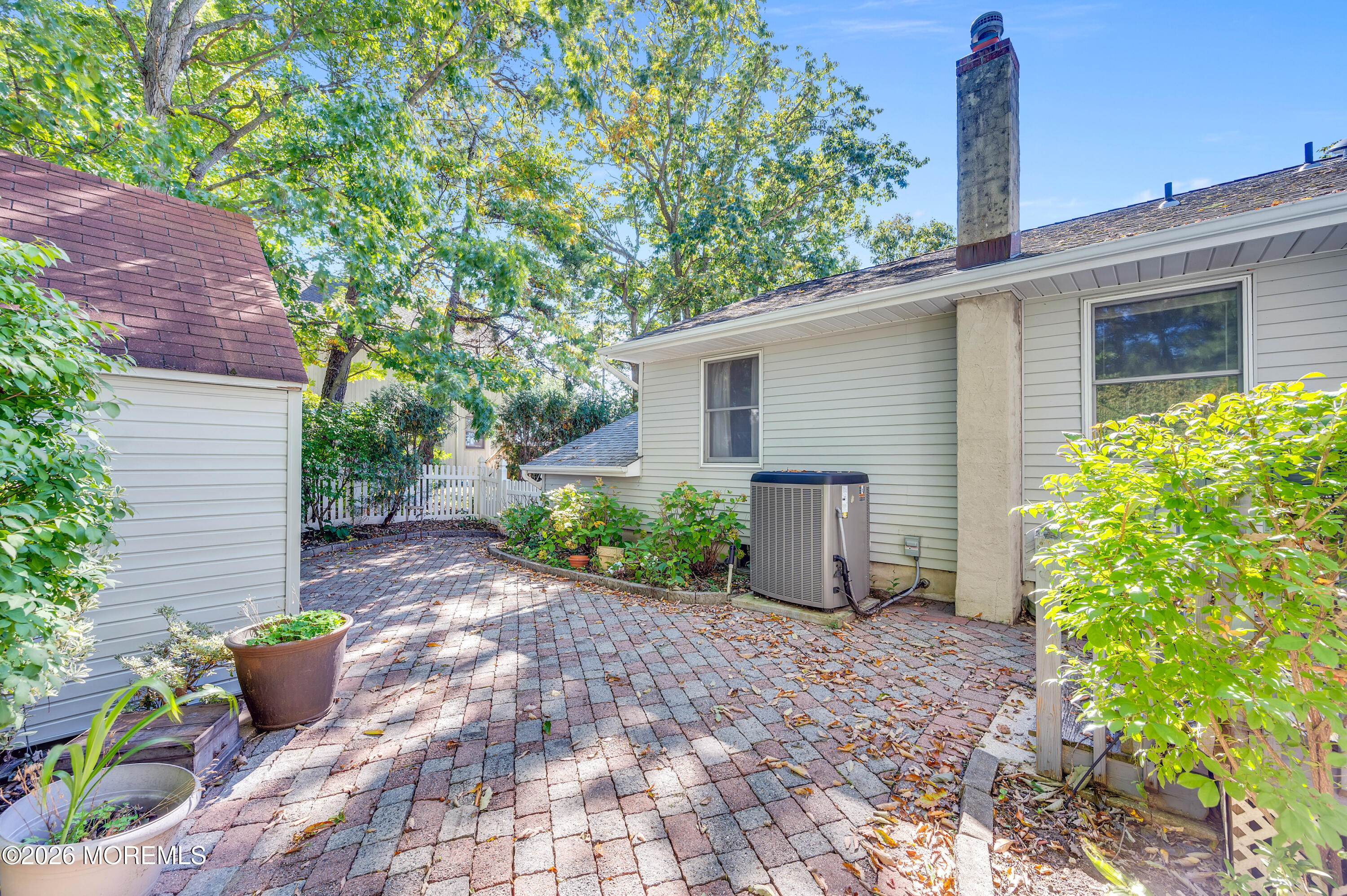 127 Arnold Place