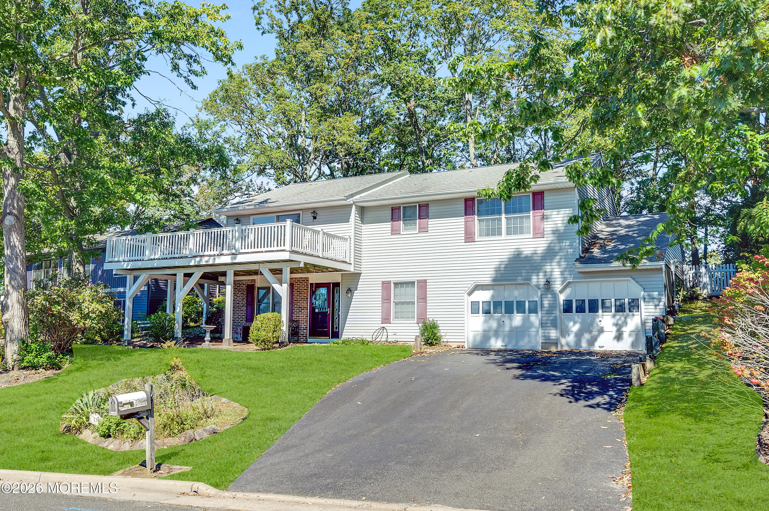 127 Arnold Place