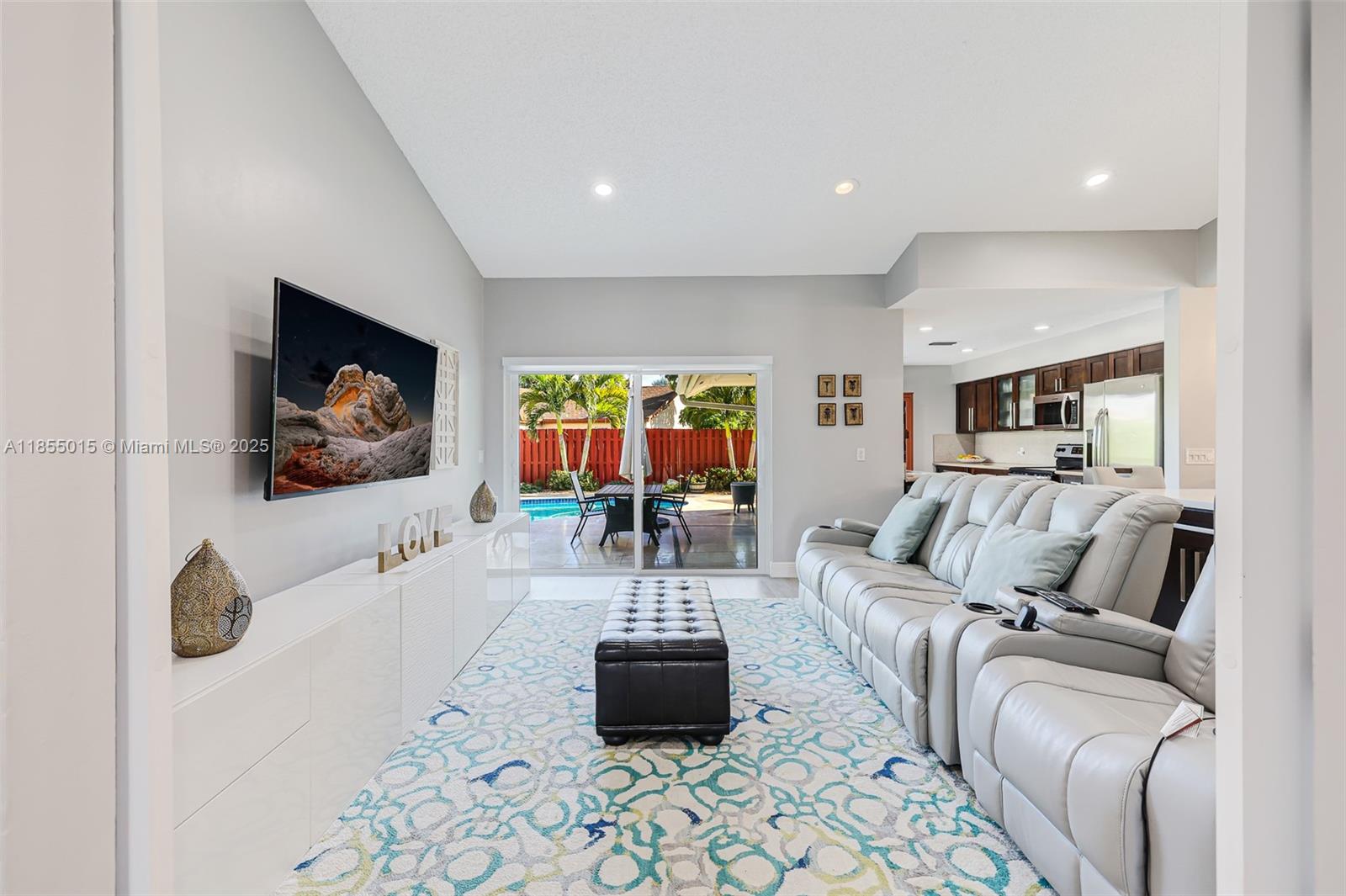 16780 Redwood Way