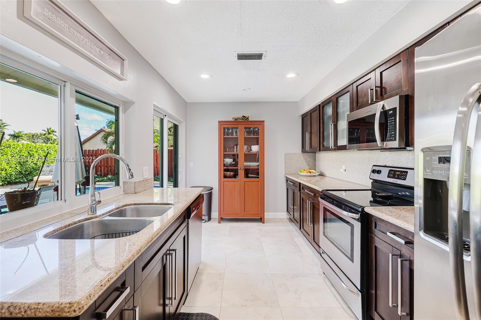 16780 Redwood Way