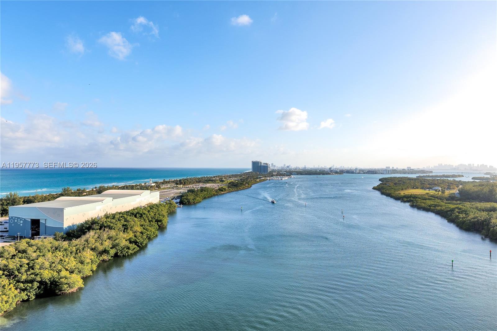 300 Bayview Dr # 06 Unit: PH-06