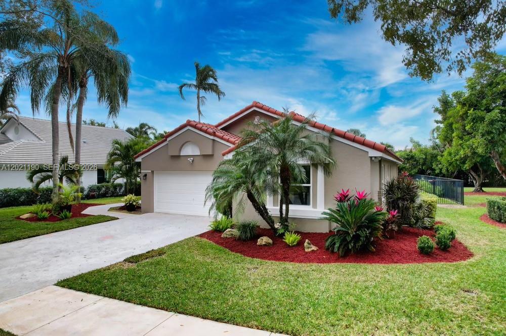 814 Heron Rd