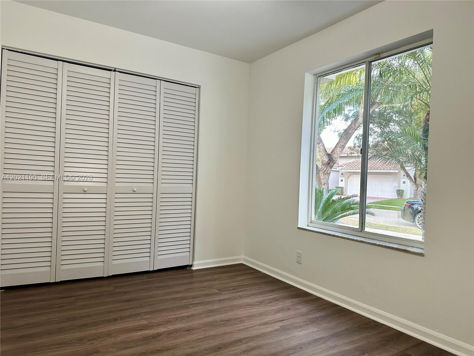 814 Heron Rd