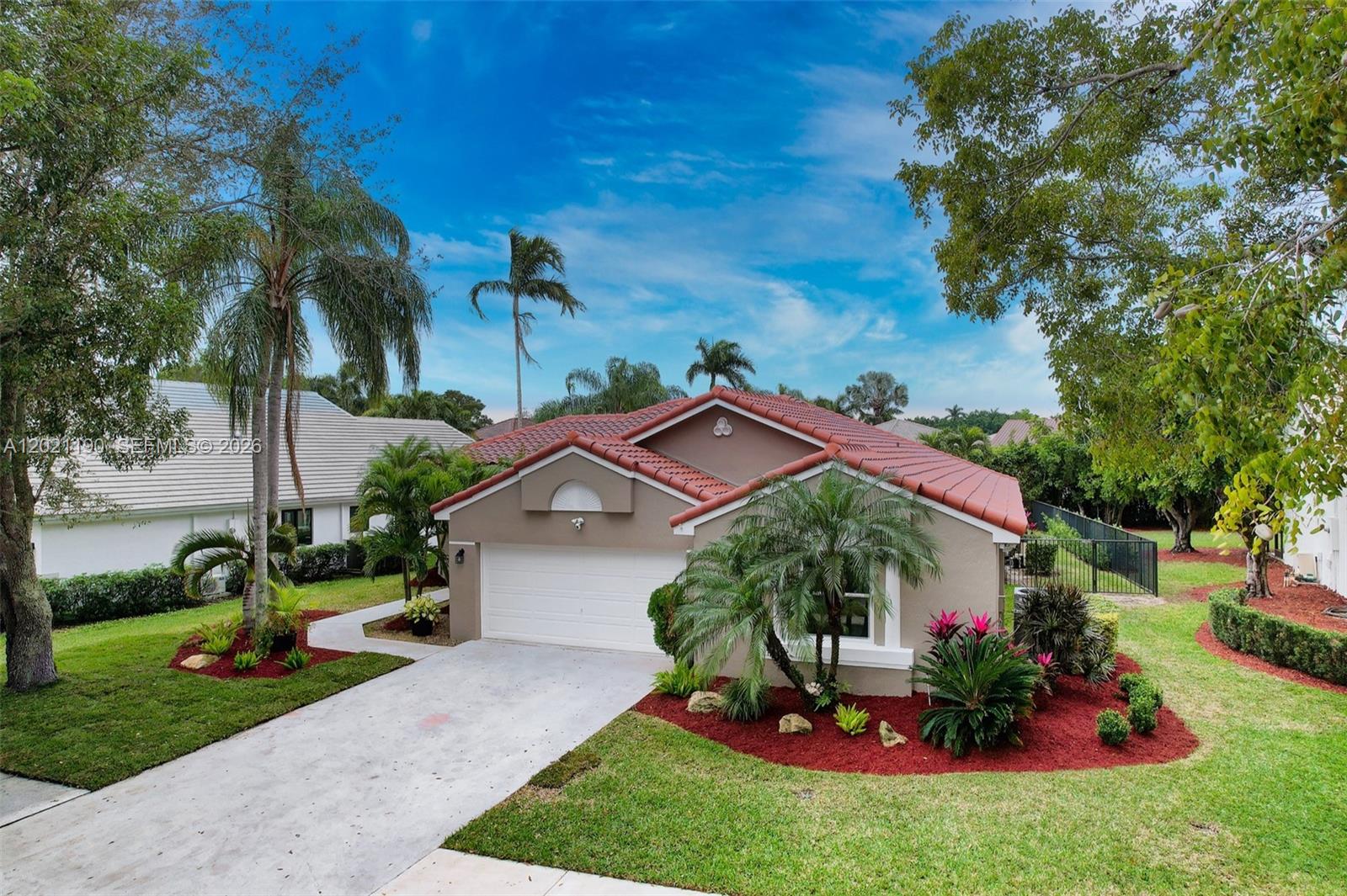 814 Heron Rd