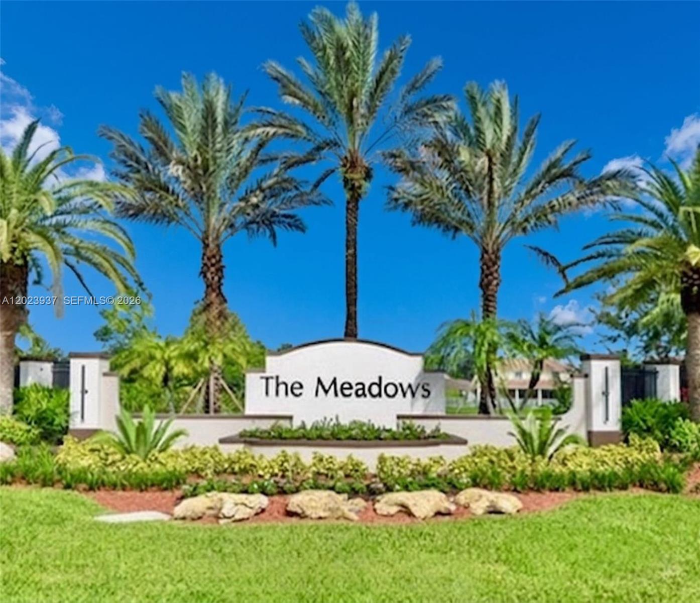 953 Tanglewood Cir # 953