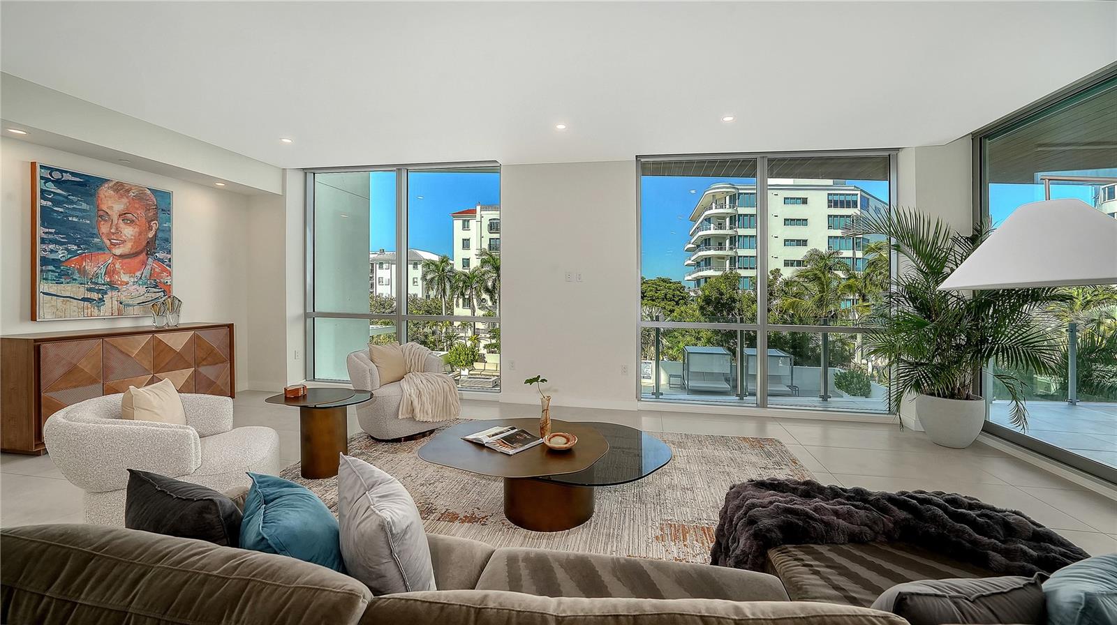 111 GOLDEN GATE PT #201