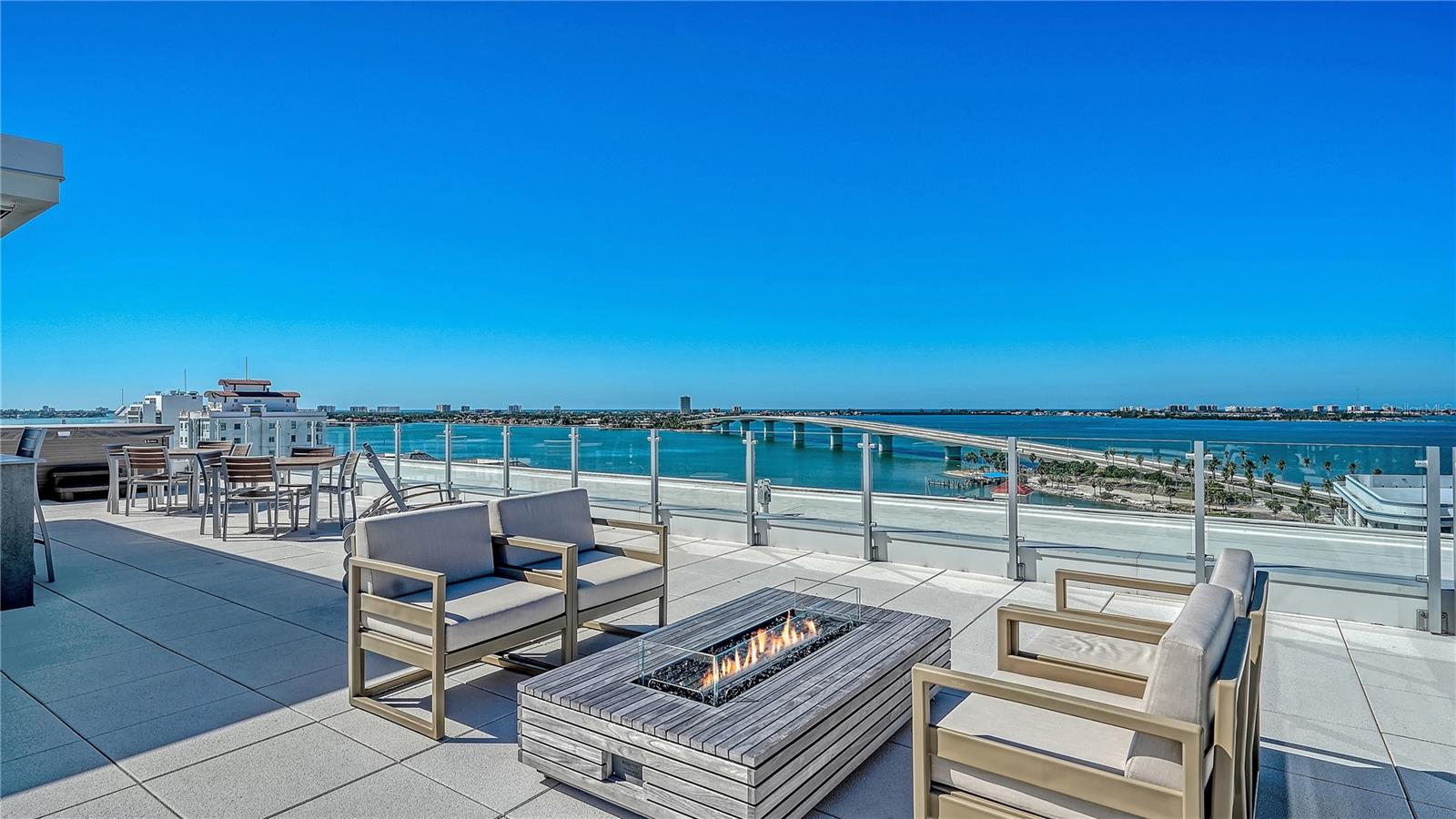 111 GOLDEN GATE PT #201