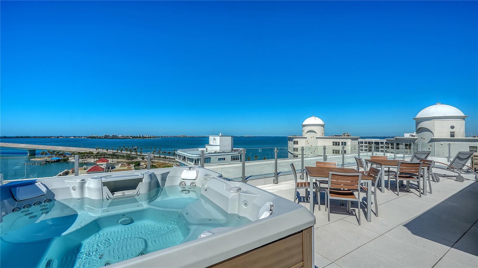 111 GOLDEN GATE PT #201