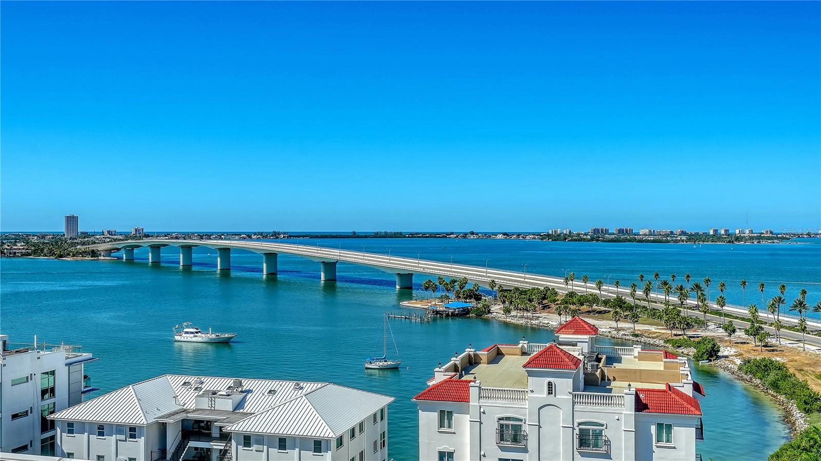 111 GOLDEN GATE PT #201