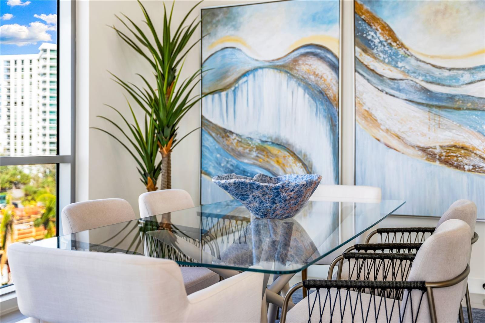 111 GOLDEN GATE PT #401