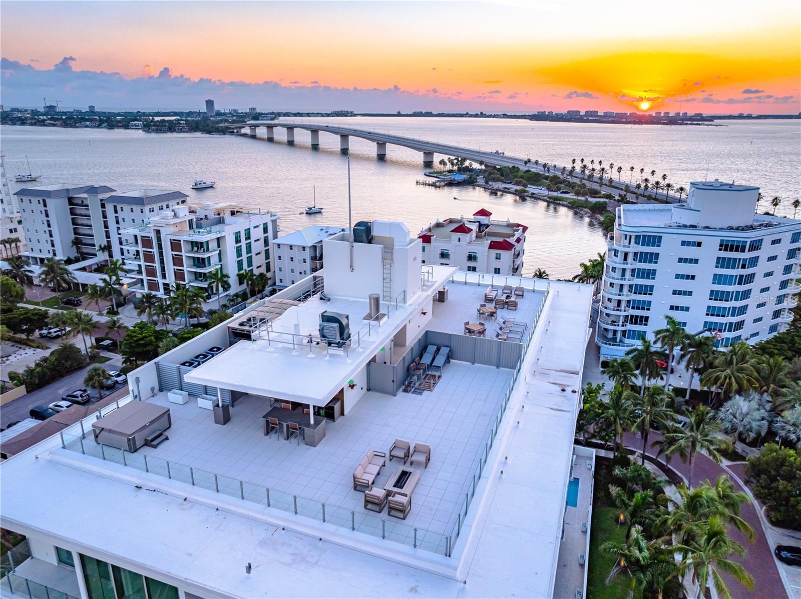 111 GOLDEN GATE PT #401