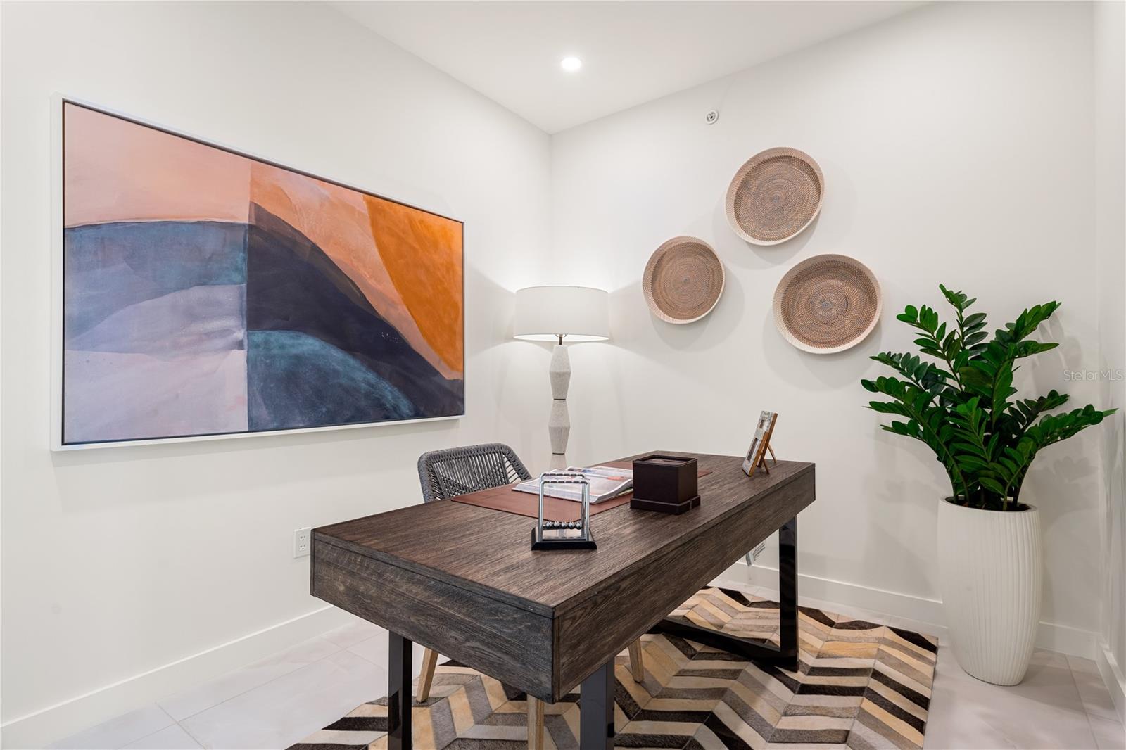 111 GOLDEN GATE PT #401