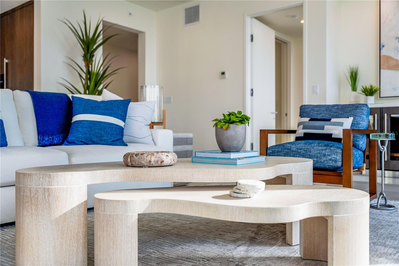 111 GOLDEN GATE PT #401