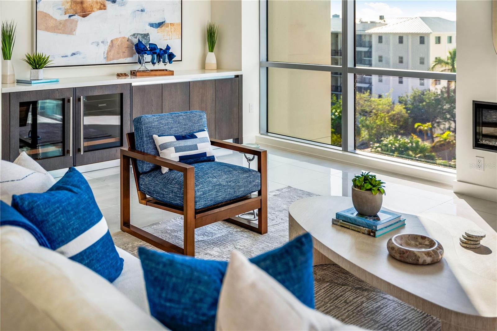 111 GOLDEN GATE PT #401