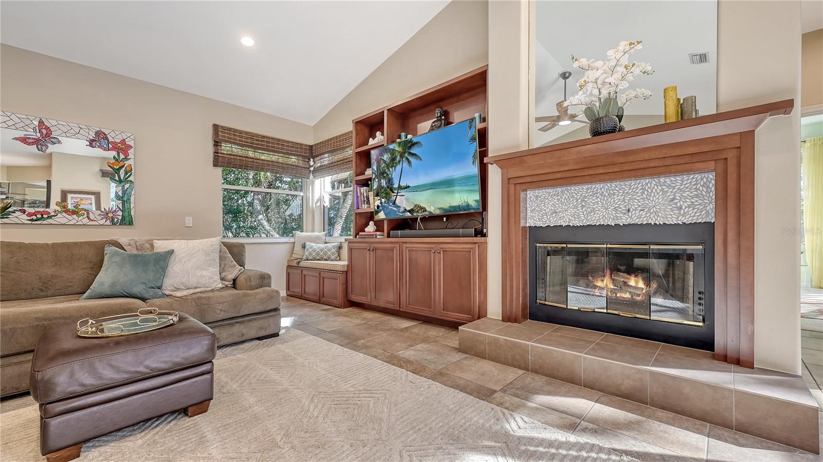8504 WOODBRIAR DR