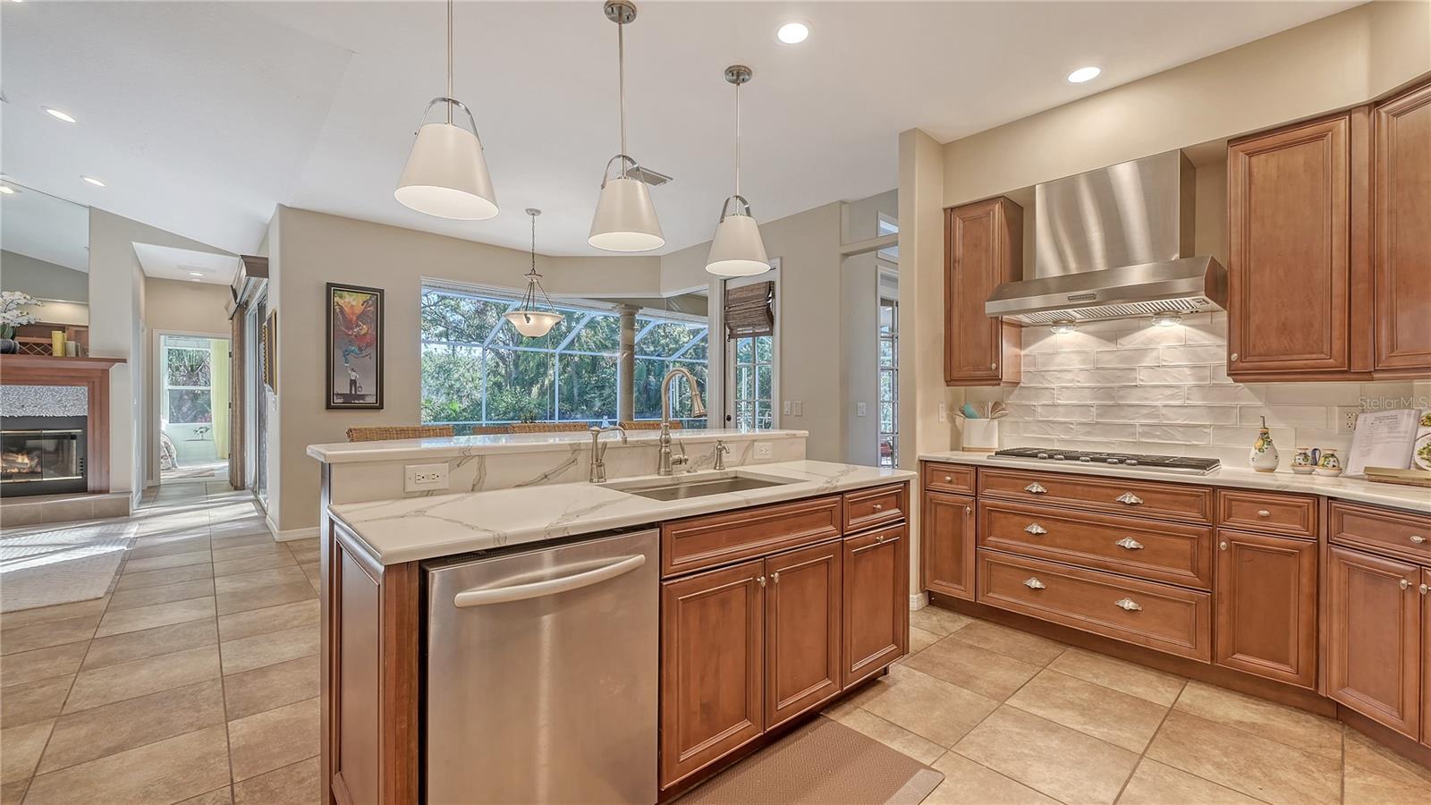 8504 WOODBRIAR DR