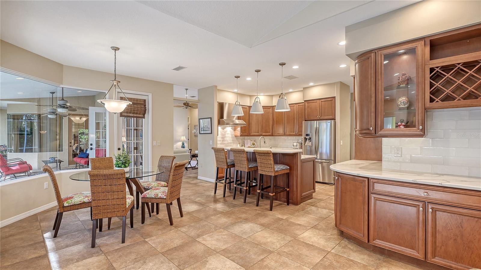 8504 WOODBRIAR DR