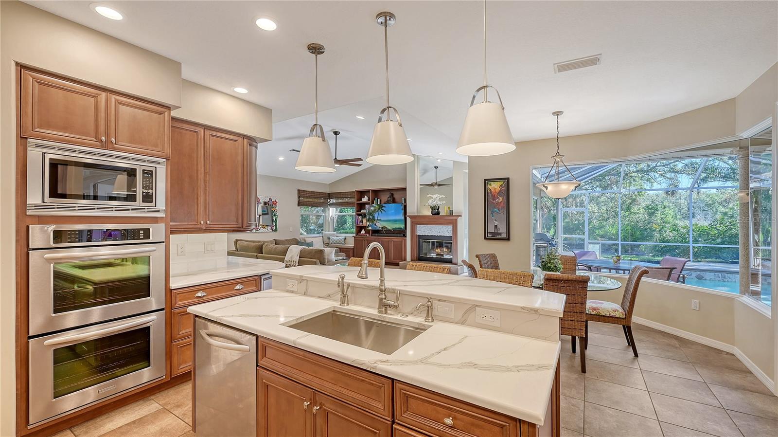 8504 WOODBRIAR DR